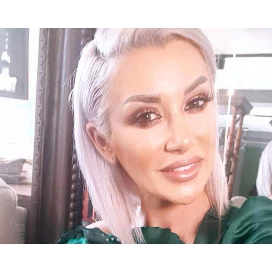 Raluca Tănase de la Bambi a renunțat la muzică și se ocupă de afacerile surorii sale. Cum arată acum viața vedetei?