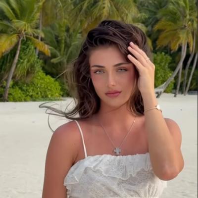 Andreea Bostănică, apariție elegantă la sfințirea bisericii construite de Gigi Becali, după ce s-a păruit cu surorile Beregoi