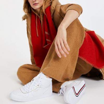 Un outfit TOMMY HILFIGER, chic, confortabil, potrivit pentru orice ocazie