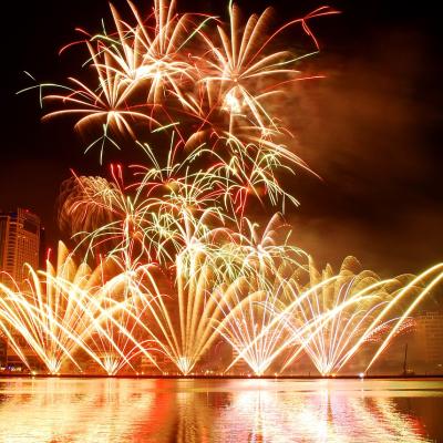 Horoscopul Revelionului: Zodiile binecuvântate care vor avea parte de noroc tot anul 