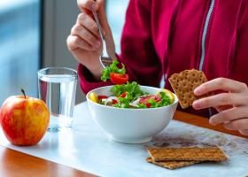 Ce sunt fibrele alimentare și cum le introducem în alimentație