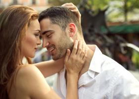 Sex cu un necunoscut? O aventură plină de adrenalină, dar iată ce trebuie să știi mai întâi de toate