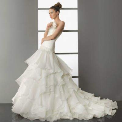 50 Rochii de mireasa cu trena