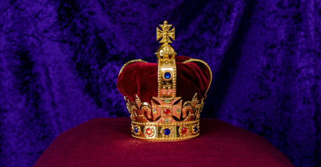 La doar câteva ore de la încoronarea tatălui său, Prințul Harry s-a întors în California cu o cursă British Airways