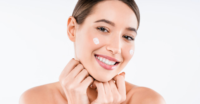 Ten deshidratat? 3 creme care te vor ajuta să scapi de această problemă