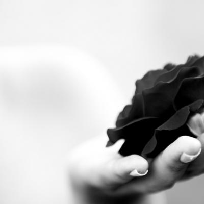 Nu răni o femeie puternică pentru că vei regreta întreaga ta viață