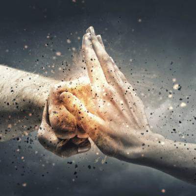 Cum sa dezarmezi oamenii furiosi?