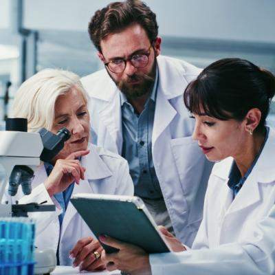 Lipoproteina(a): analiza pe care probabil nu ai făcut-o niciodată și ce poate spune despre riscul cardiovascular moștenit