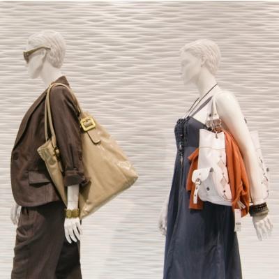 Cămășile Pineberry și accesoriile Laura Olaru la Designers Boutique din București Mall  