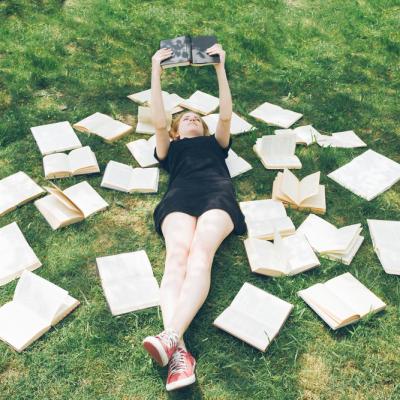 Trei cărți care îți vor reaminti de vacanță