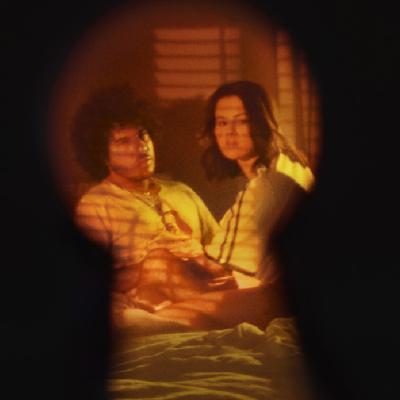 Selena Gomez și Gracie Abrams lansează 'Call Me When You Break Up'