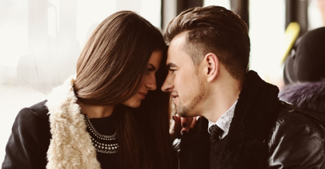 Salut, straine, intentionez sa te iau de barbat!