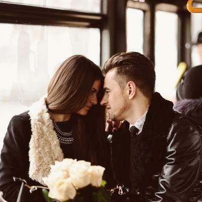 Salut, straine, intentionez sa te iau de barbat!