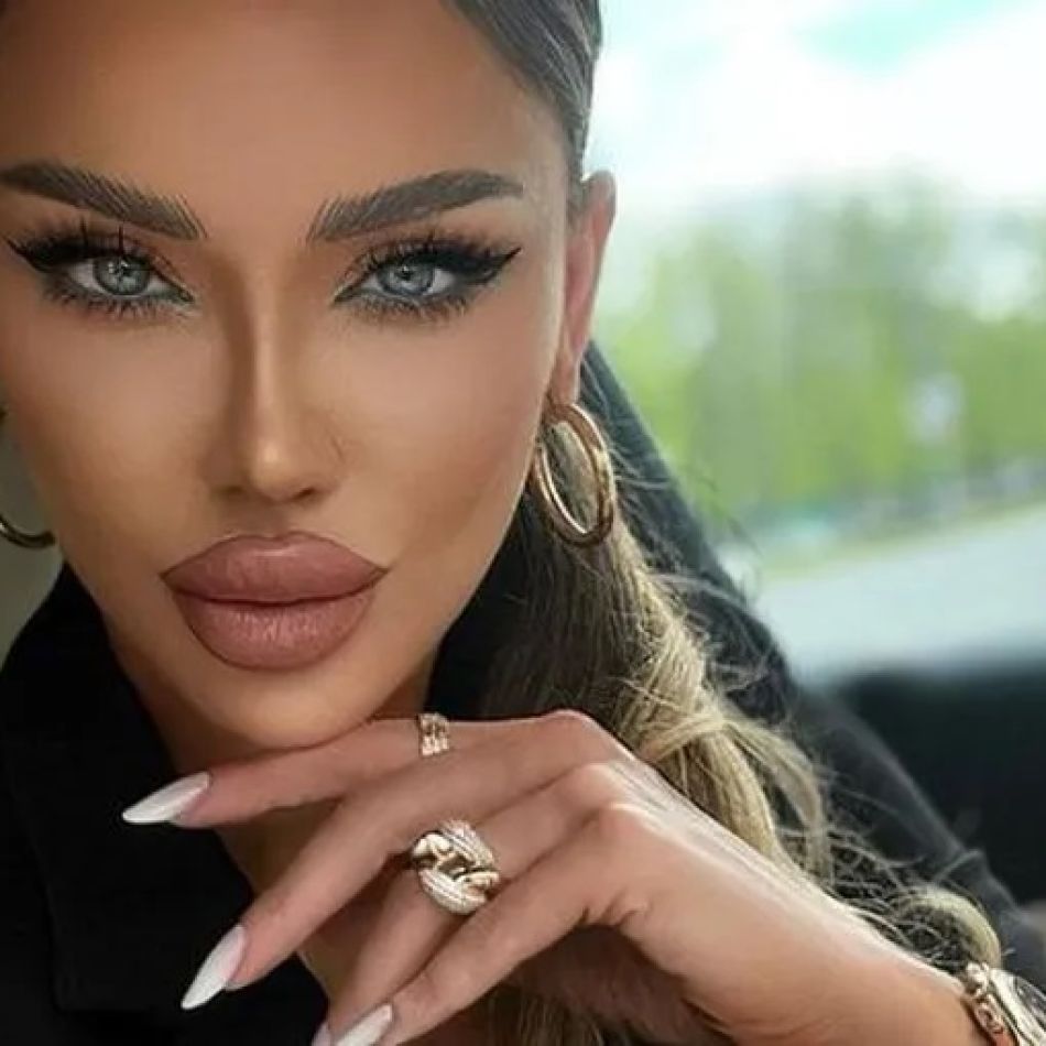 Bianca Drăgușanu, apariție de senzație la brațul lui Gabi Bădălău, la nunta Mariei Constantin. Cum a fost surprinsă diva?