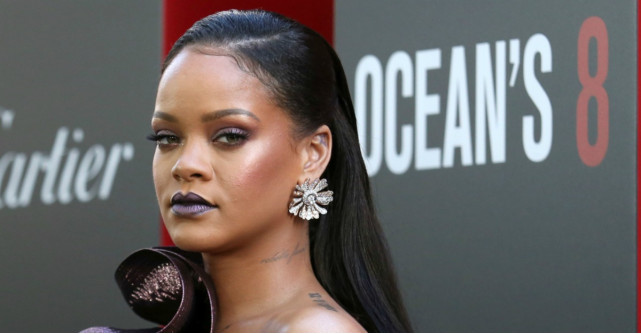 5 trucuri de machiaj invatate de la makeup artistul Rihannei