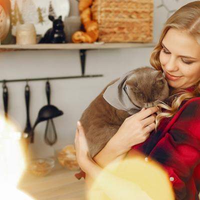 Misiune (aproape) imposibilă? Cum alegi cadoul care aduce emoție, nu doar un zâmbet politicos