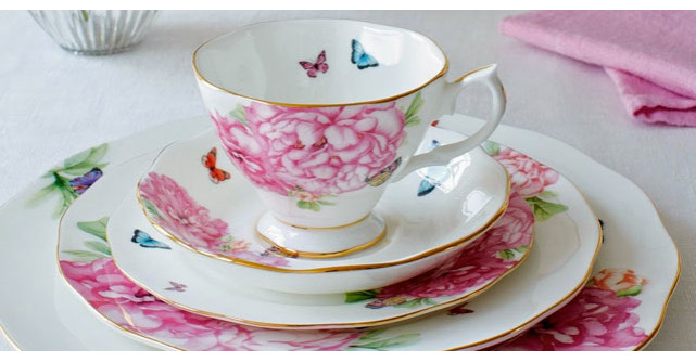 Vesela colorata pentru masa de Pasti