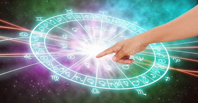 Cele 3 zodii care vor avea noroc la BANI în Luna Iubirii