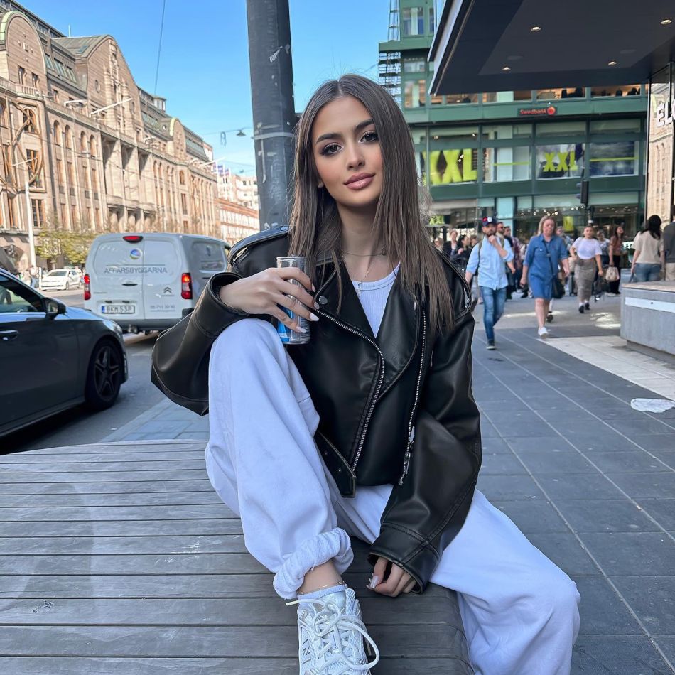 Iuliana Beregoi a dat BAC-ul și se pregătește de facultate în străinătate! Ce va studia artista?