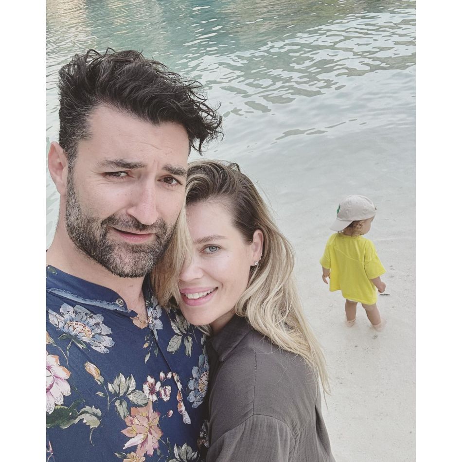 Vedeta alături de care fostul soț al Oanei Matache, Răzvan Miheț, a venit însoțit la nunta lui Smiley