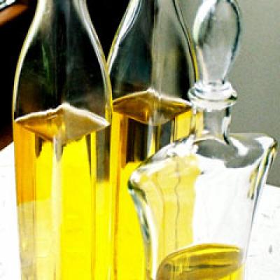 10 Beneficii pentru frumusete ale uleiului de jojoba