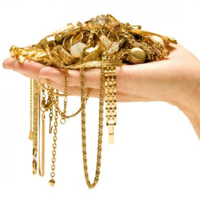 Porti bijuterii din aur? Boala curata pentru trei organe vitale!