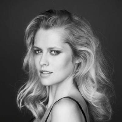 Actrita australiana, Teresa Palmer - noua imagine Artistry