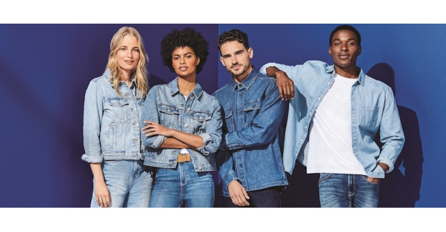 Marks & Spencer prezintă noua colecție din denim