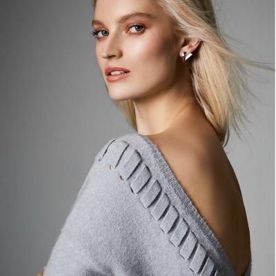 Karen Millen incurajeaza femeile de succes de pretutindeni