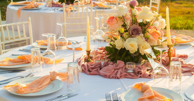 Cele 5 culori spectaculoase care vor domina nunțile din 2026