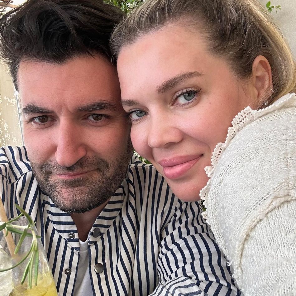 Gina Pistol, Smiley și fiica lor, într-o vacanță de vis în Grecia!Ipostaza inedită în care Gina a surprins-o pe micuța Josephine