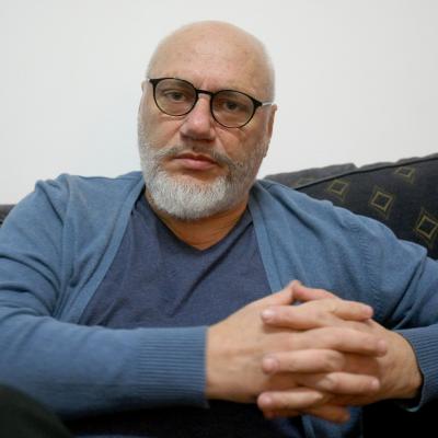 Psihoterapeutul Cristian Andrei, acuzat de viol și agresiuni sexuale, cercetat în libertate