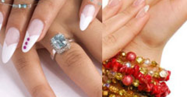 Manichiura miresei: 5 Modele atragatoare pentru Manichiura French