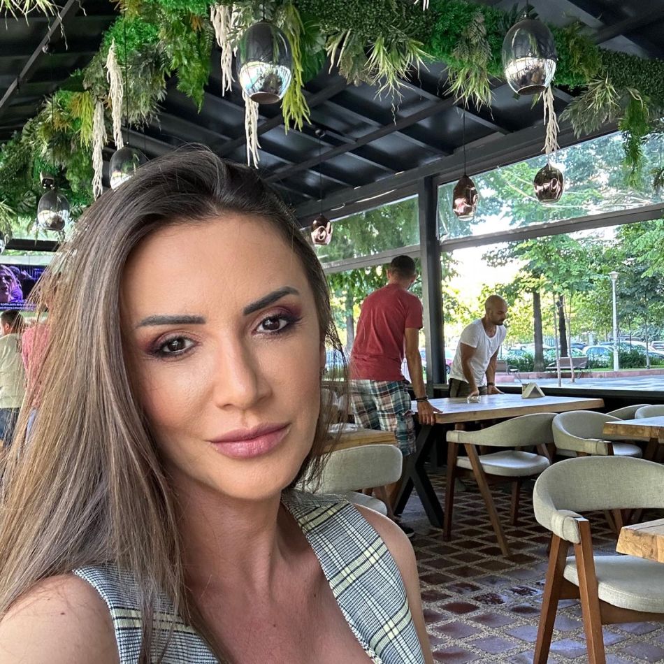 Mara Bănică, mărturisiri sincere despre intervenția de la nivelul feței: Fața mea încă bombardată...