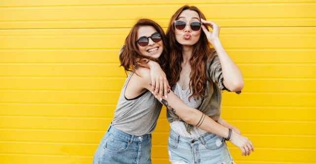 Cum sa supravietuiesti dupa ce te desparti de o prietena buna