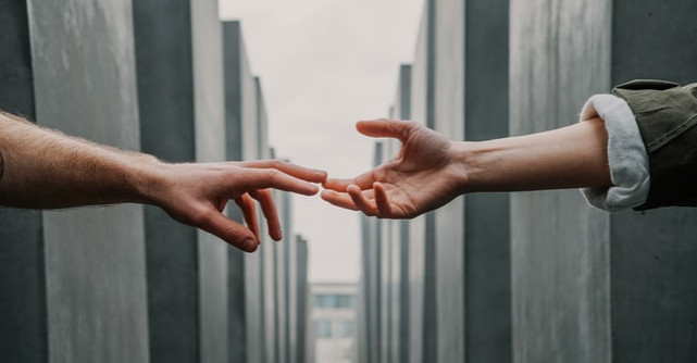 Dispută vs dezbatere în psihoterapia de cuplu