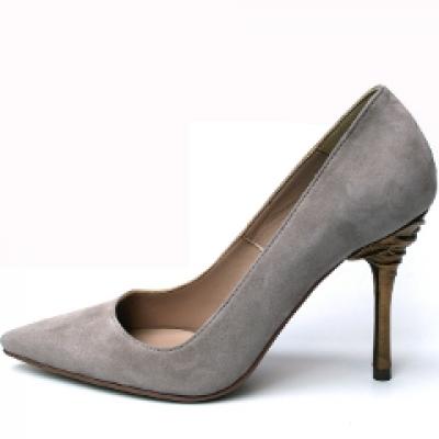 TouchedBy: Irina Schrotter