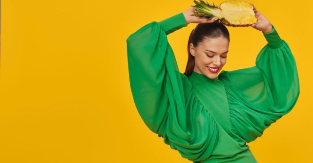 Bine ai venit, vară însorită! - magazinul online Born2be prezintă campania de vară Juicy Colors
