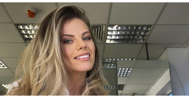 Roxana Hulpe, două perechi de nași din lumea showbiz-ului! Tematica inedită aleasă pentru ziua cea mare i-a lăsat mască pe mulți