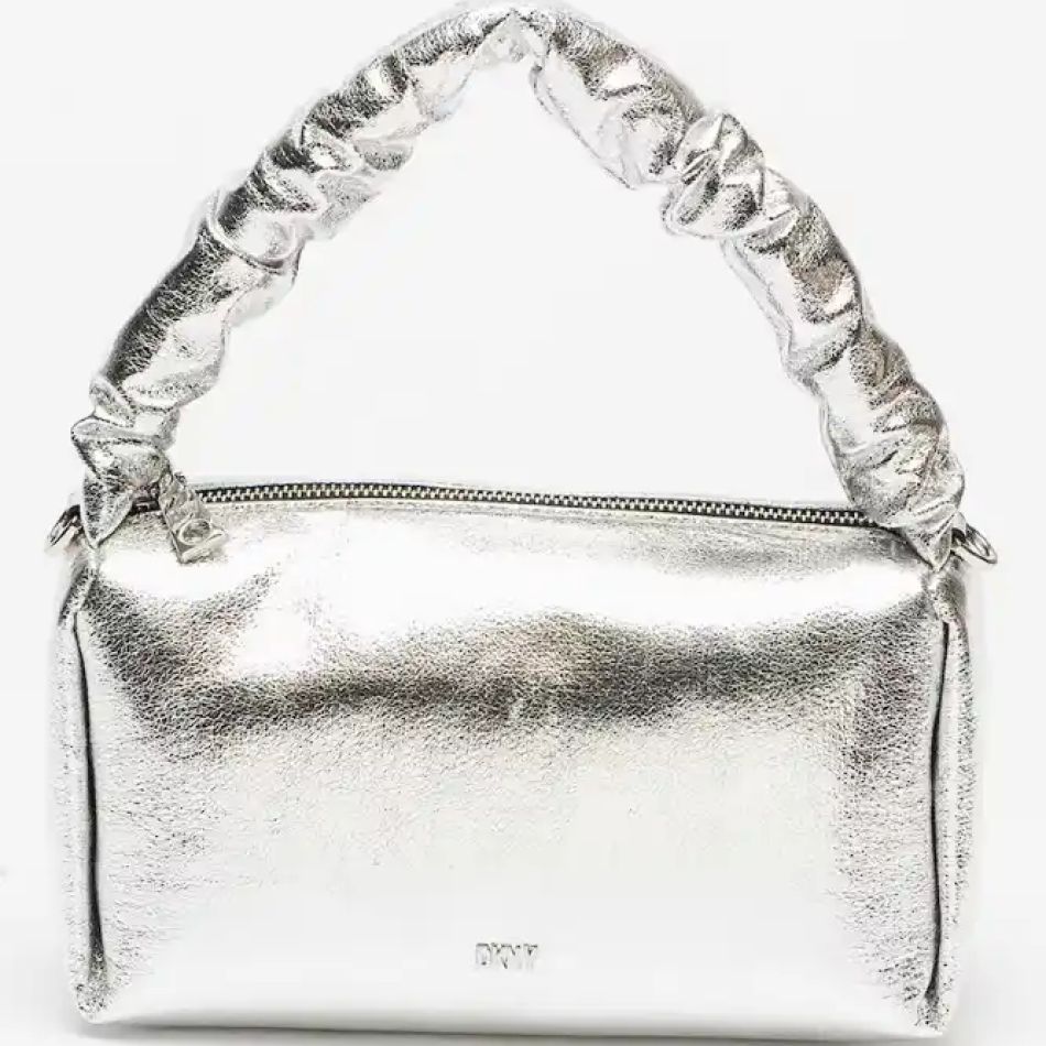 Strălucirea modernă: Cum integrezi accente metalice în ținutele tale