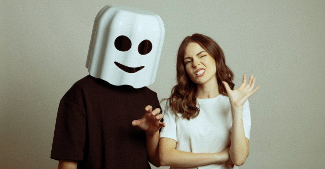 Fantomel și Kate Linn, pe primul loc în lume cu hitul 'Dame Un Grrr'