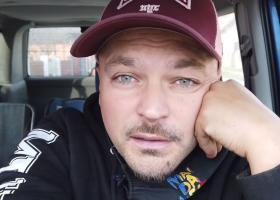 Nepotul lui Puya, în vârstă de 6 ani, a căzut de la etajul doi al unui bloc din Capitală. Copilul a ajuns la spital