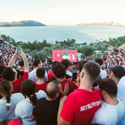 Emoția Campionatului Mondial FIFA 2026 se trăiește dincolo de stadioane, în Turcia