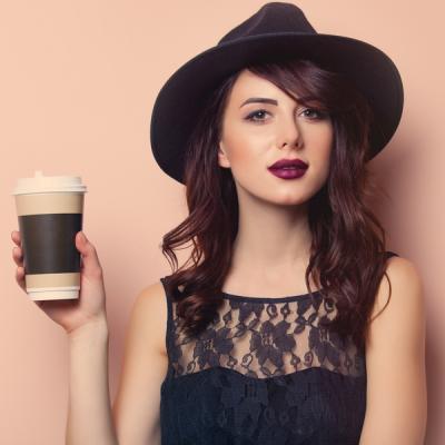 Stiti ce idee revolutionara am? Sa ne platim singure cafelele!