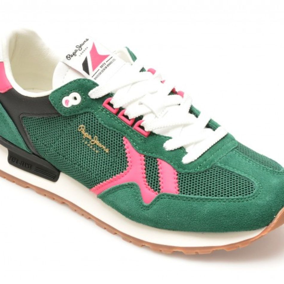 Încălțăminte sport de damă: 20 de perechi de adidași pentru sezonul de primăvara 2024