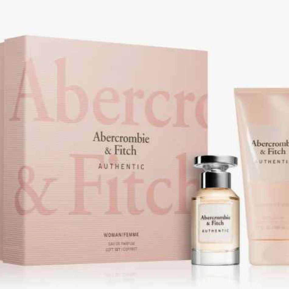 20 de seturi cadou pentru femei - De Crăciun dăruiește momente festive de răsfăț