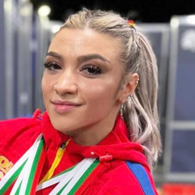 Mihaela Cambei a devenit campioană mondială! Sportiva a obținut o medalie de aur și două de argint la Forde 