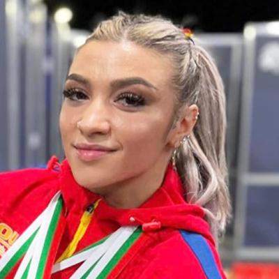 Mihaela Cambei a devenit campioană mondială! Sportiva a obținut o medalie de aur și două de argint la Forde 