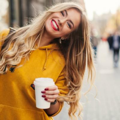 10 obiceiuri ale femeilor cu adevarat fericite