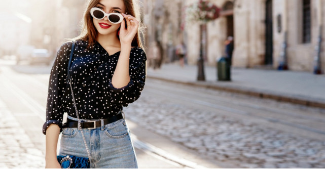 6 blugi cu talie înaltă pentru siluete bine evidențiate